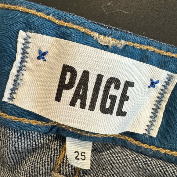 PAIGE Classic‎ Blue Denim Shorts - Picture 2 of 4